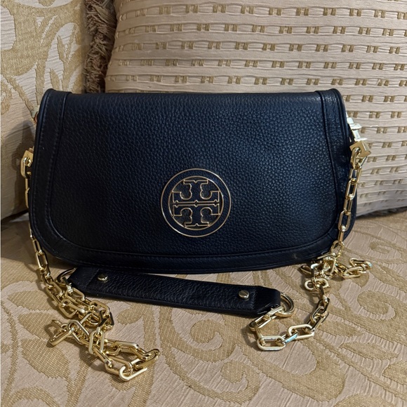 Tory Burch Handbags - TORY BURCH Black Leather Amanda Logo Clutch Crossbody Chain Link Shoulder EUC